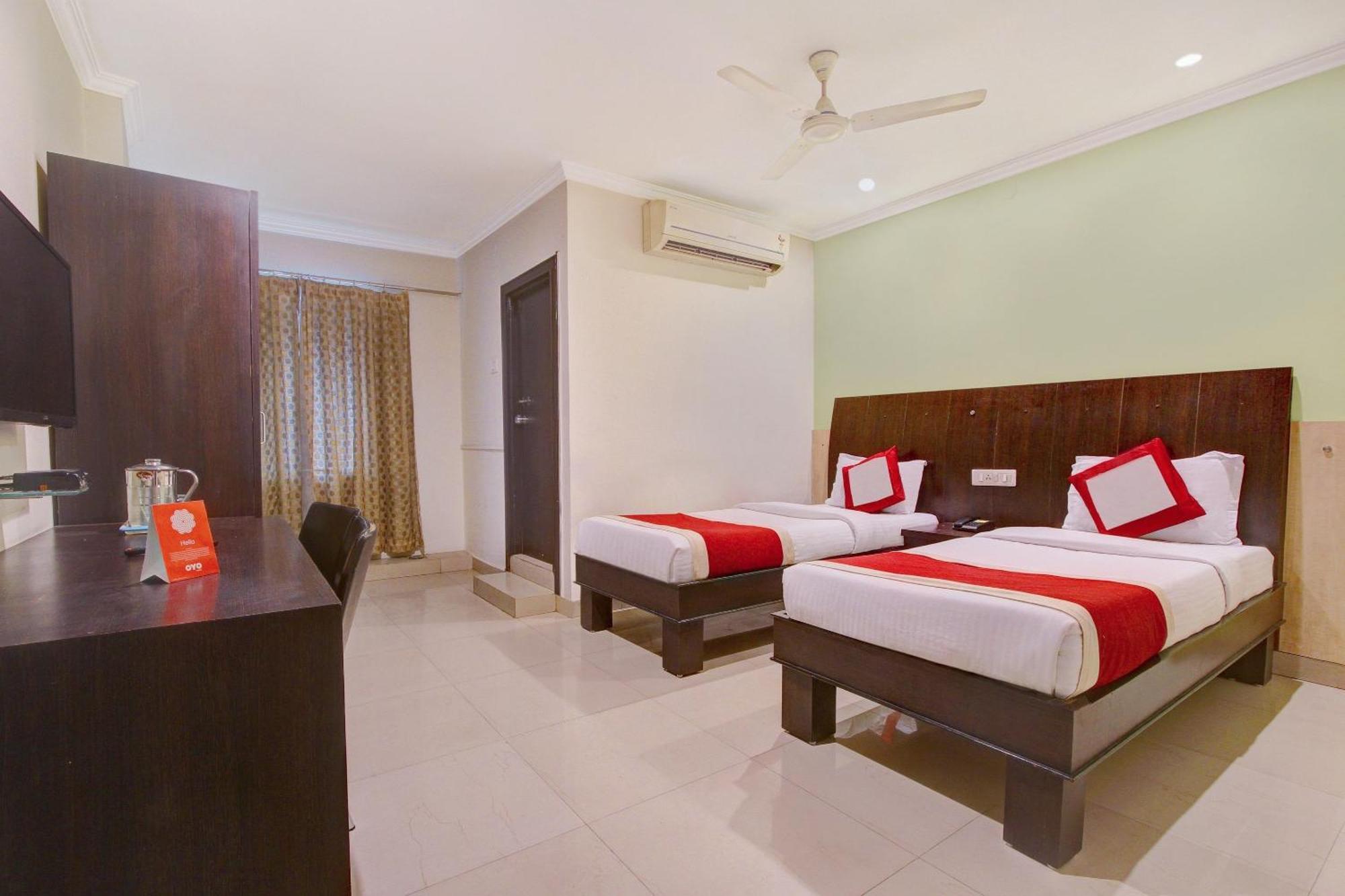 Super Collection O Alekhya Residency Hotell Hyderabad Exteriör bild