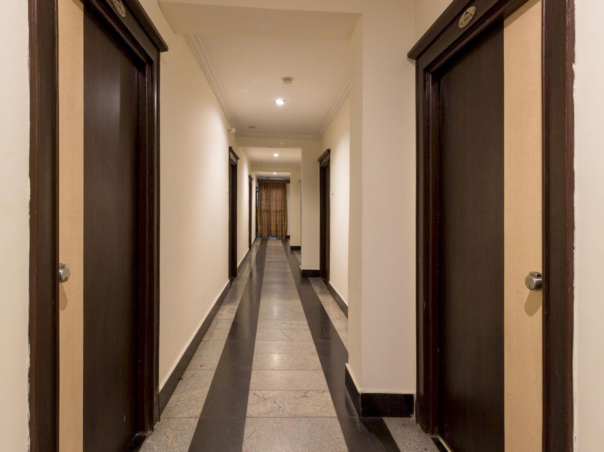 Super Collection O Alekhya Residency Hotell Hyderabad Exteriör bild