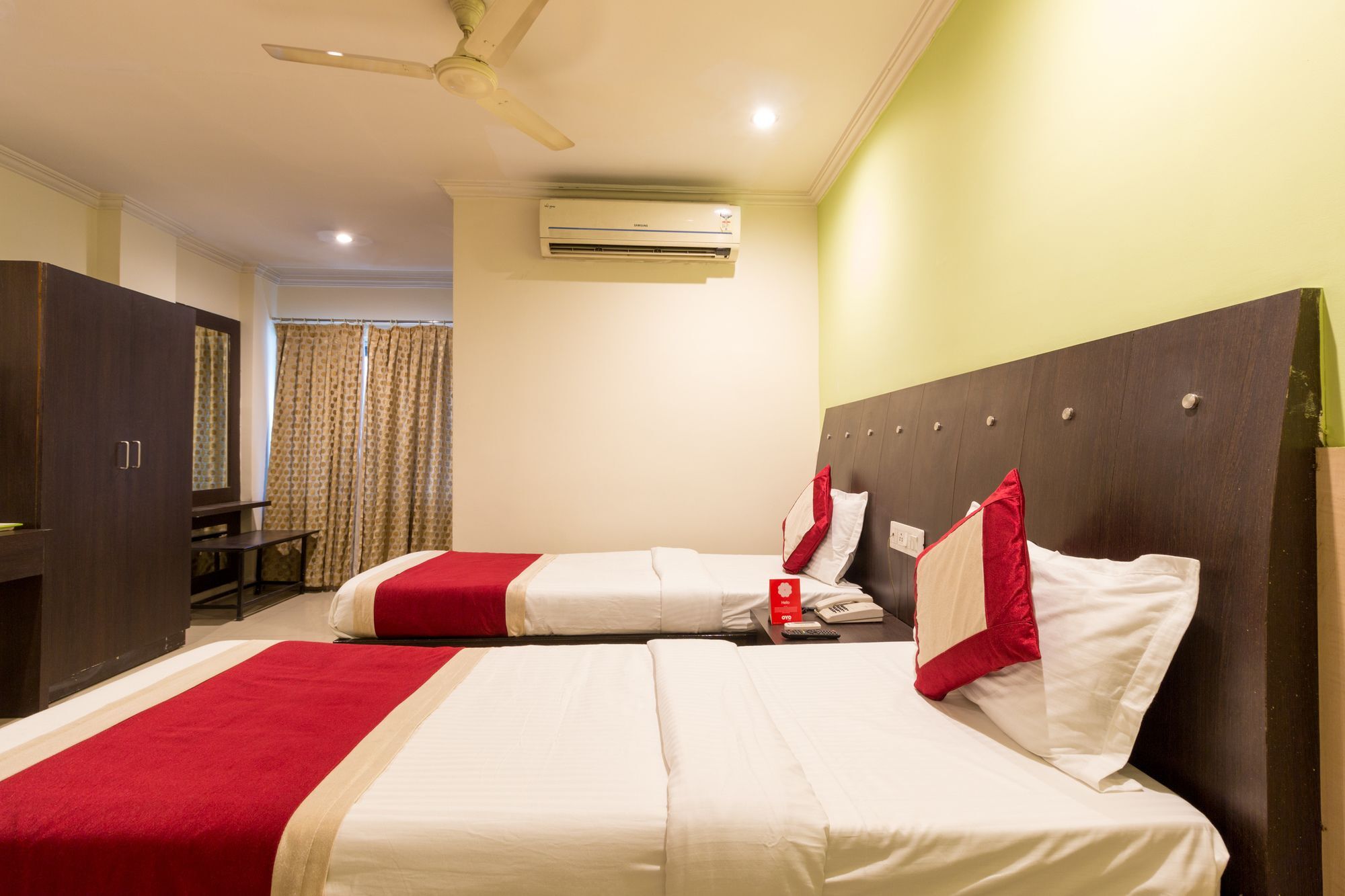 Super Collection O Alekhya Residency Hotell Hyderabad Exteriör bild